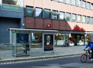 Տրոմսյոյի կանգառներում փակցված են Գարի Կասպարովի պաստառները   