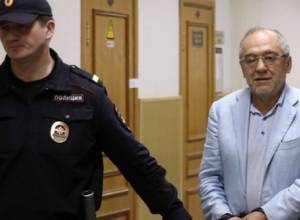 Левона Айрапетяна опять взяли под стражу