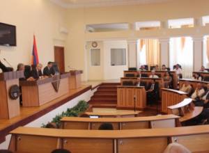 NKR Foreign Minister receives French parliamentarians