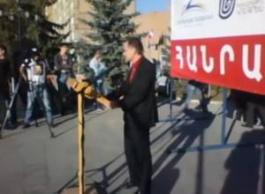 Serzh Sargsyan wants power and money