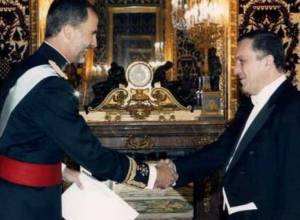 Avet Adonts hands over his credentials to King Felipe VI of Spain