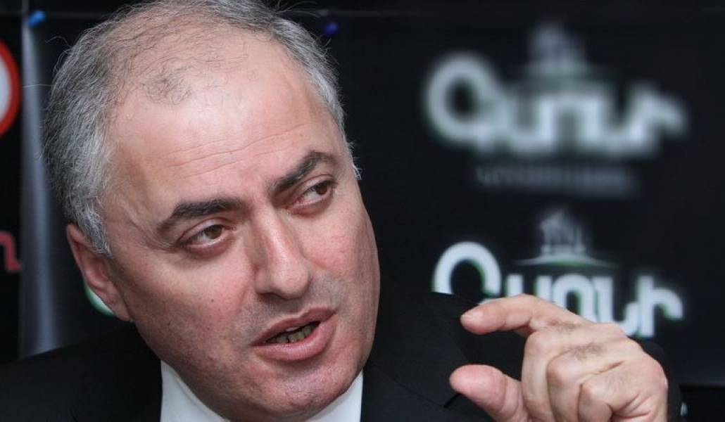 4e15d8fcdd1059943185b4198fb42561