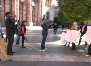 Требуют  пересмотреть решение правительства относительно волков