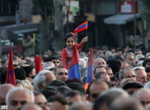 У тройки есть несогласованные вопросы перед митингом