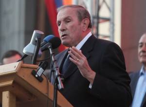 Выступление Левона Тер-Петросяна