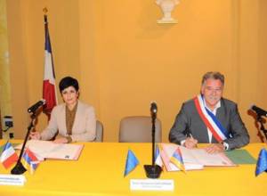 Friendship declaration signed between Askeran and Bouc-Bel-Air cities