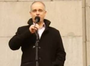 Watch troika's rally live!