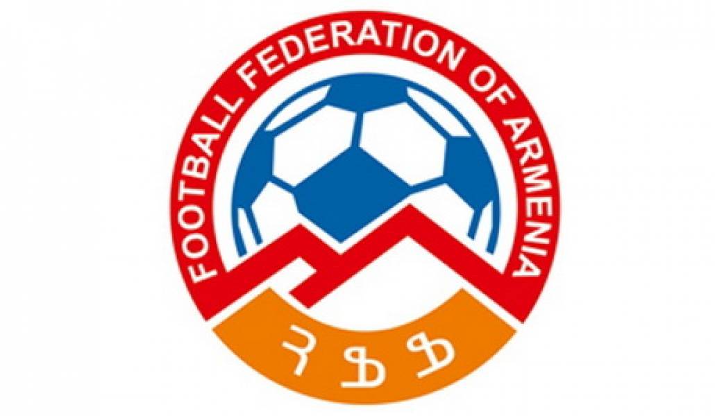 sport-lavagujn-futbolist