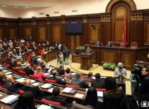 Non-governing forces start collection of signatures 