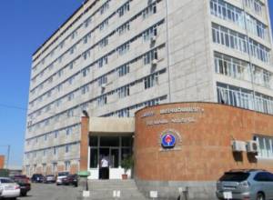 ФактИнфо: Больной упал с 4-ого этажа