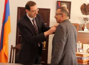 Աշոտ Վարդապետյանը պարգեւատրվեց ոսկե մեդալով