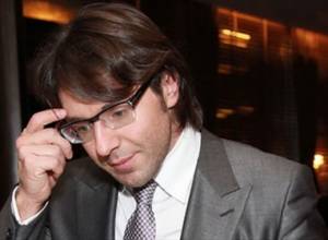 Andrey Malakhov visits Gyumri,  extends his condolences over Gyumri family murder