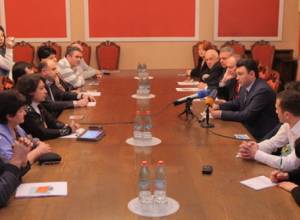 Шармазанов принял представителей греческой и ассирийской общин