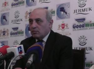 «Չպետք է չինովնիկները մեքենաներով ման գան, իսկ փոքր ձեռներեցները՝ հեծանիվներով»