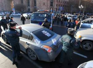 How the cars of Founding Parliament are being taken: photos