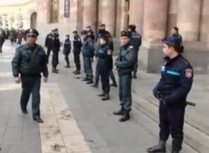 Watch live: Rally outside Armenian government in support of activist Artak Khachatryan