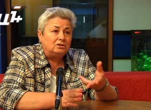 Who benefits from driving a wedge between Armenia and Nagorno Karabakh?