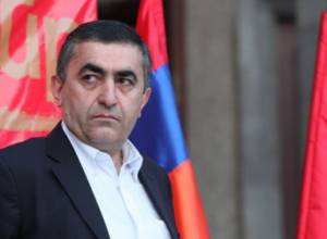 Армен Рустамян отвечает Наире Зограбян: Аравот