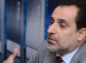А. Арутюнян: "Парни, не увидев воды, надевают шорты"