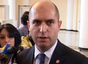 “I have guards like you, do I need bodyguards?”: Armen Ashotyan