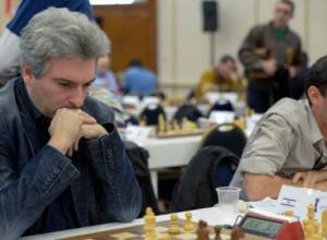 Կարեն Գրիգորյանը եւ Ռոբերտ Հովհաննիսյանը՝ առաջատարների խմբում