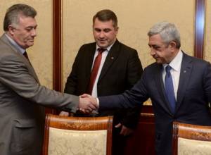 Why did Armen Martirosyan and Ruben Hakobyan meet Serzh Sargsyan?