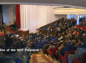 Artsakh President visits military units