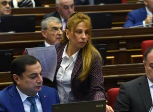 Watch live sitting of Armenian Parliament at 12.00