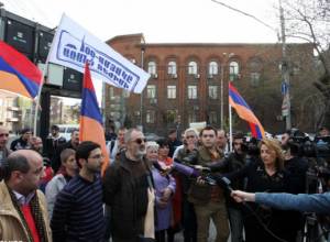 Demo in support of detained members of  Founding Parliament