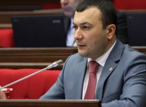 Г. Саакян выучил фамилию В. Энфиаджяна