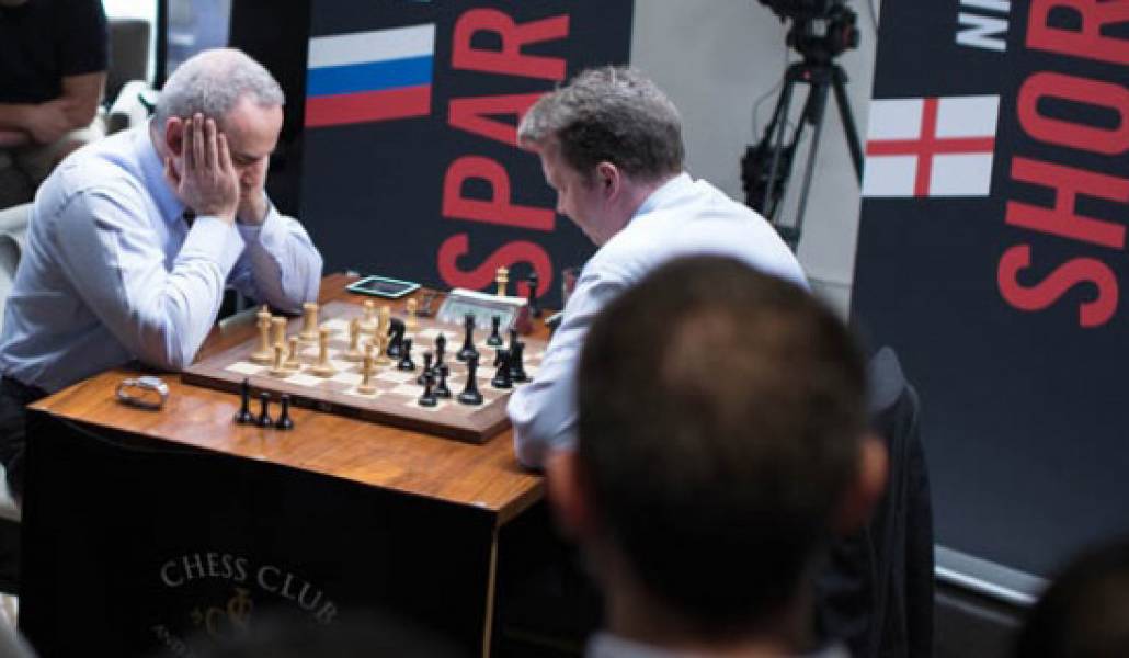 Kasparov vs Carlsen!!! 