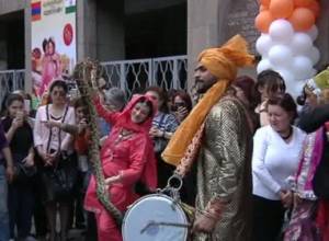 Indians brought a snake to Government House