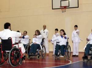 На чемпионате по карате в колясках