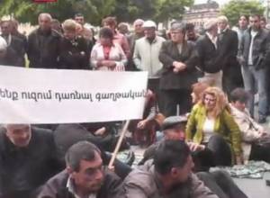 Nairit plant employees start sit-in, demand back salaries