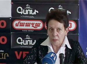 Anahit Bakhshyan worried about Armenian family missing since December 2014