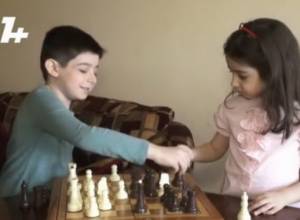 7-летний мальчик решает задачи по химии и математике