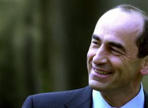 Роберт Кочарян выехал в Москву