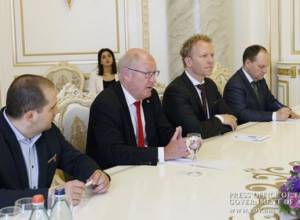 Премьер принял губернатора шведского лена Уппсала