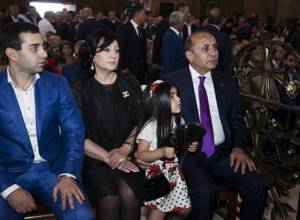 Կաթողիկոսը օծեց վարչապետի և նրա ընտանիքի միջոցներով կառուցված եկեղեցին