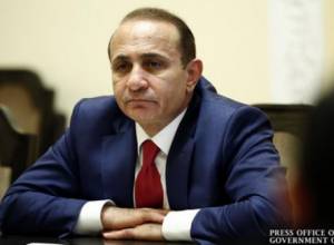 Մտավորականները դիմել են Հովիկ Աբրահամյանին