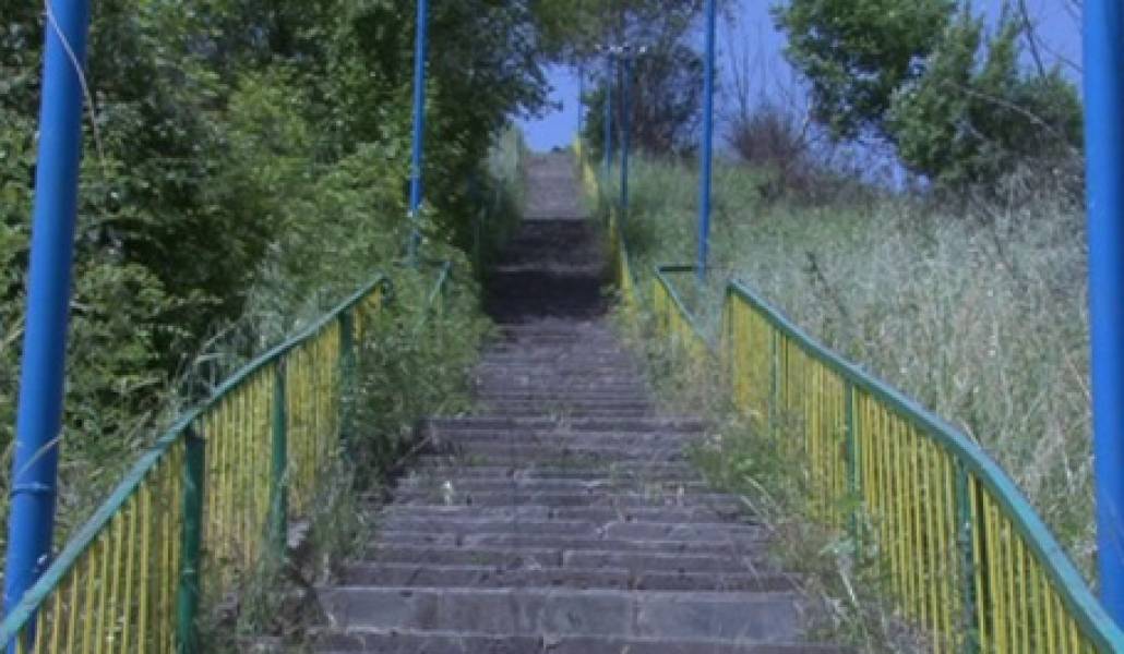 1433509789_vlcsnap-2015-06-05-13h51m12s195