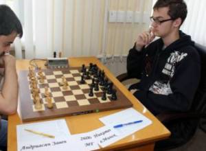 Զավեն Անդրիասյանը դուրս մնաց առաջատար եռյակից