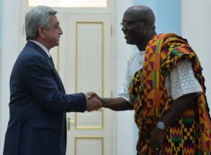 Ghana’s newly-appointed Ambassador handed over his credentials to Serzh Sargsyan