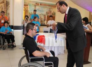 Մեդալակիրներին անձամբ պարգեւատրել է նախարարը