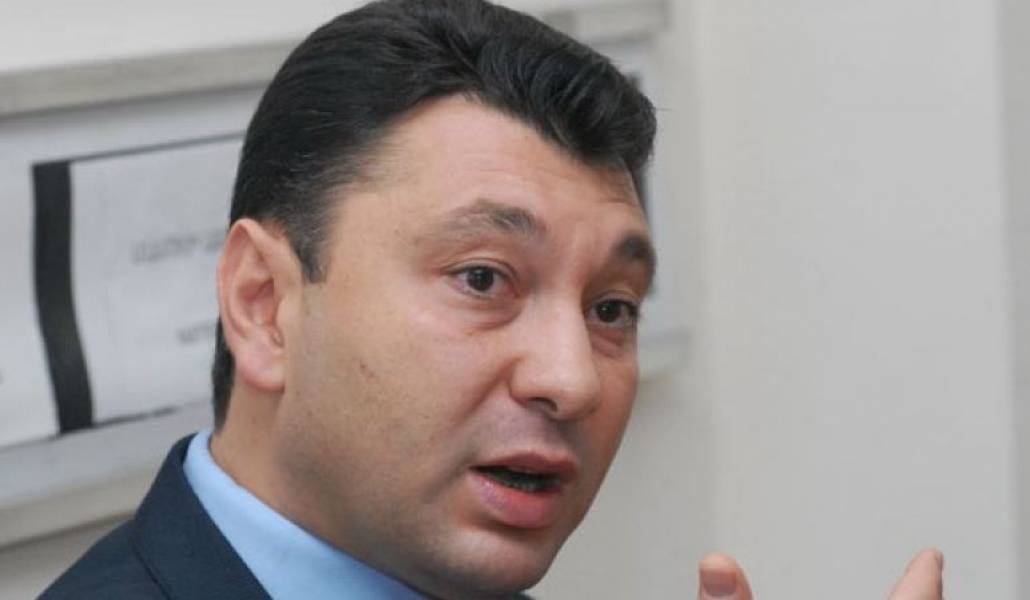 e5842d448d2cff482167c3c94748fc87