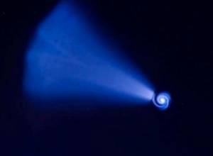 Գալուստ Սահակյանի տանը միայն մեկ սենյակի լույսն է վառվում