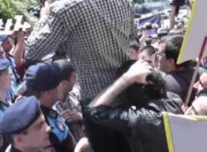 Citizen: We shall witness what happened in "Adventures of Cipollino"