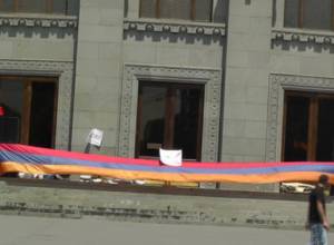 The leadership of Opera refused to provide electricity