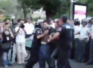 Police use force and water cannons to disperse protesters on Baghramyan Avenue