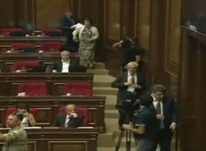 HAK is leaving the NA hall